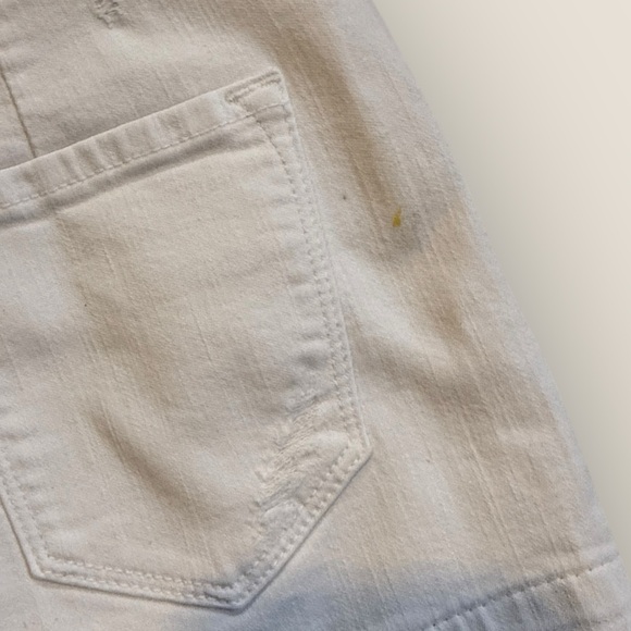 J Brand | Leila Mid Rise White Denim Pencil Skirt | Size 26 - Picture 6 of 11